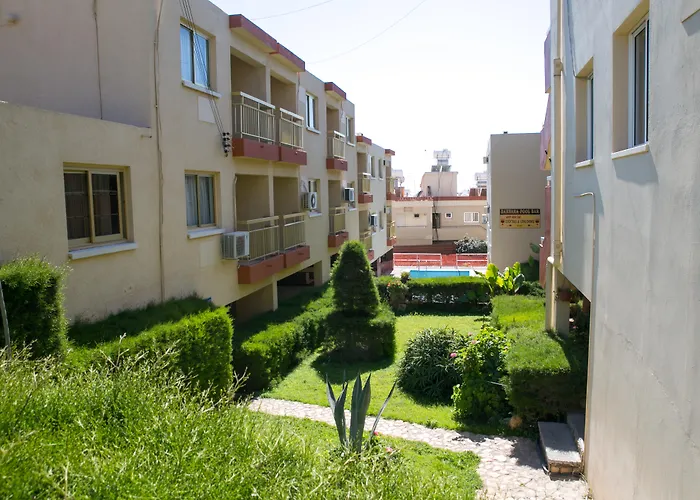 アパートホテル Barbara Tourist 3*